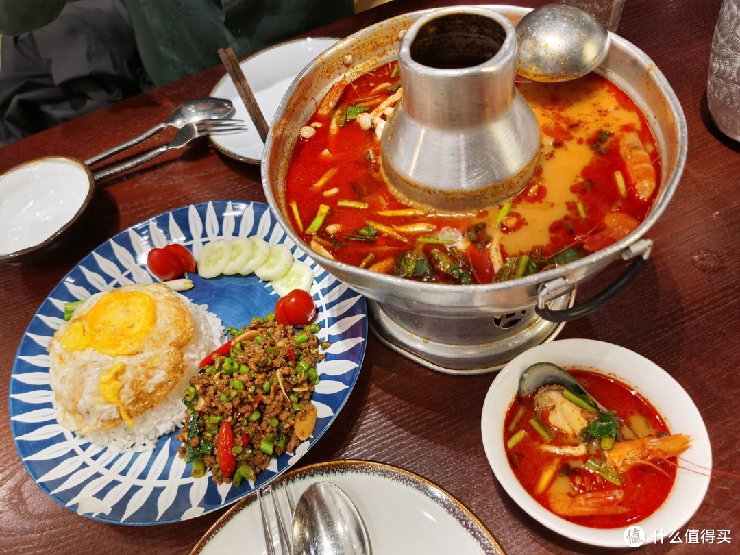 旅行就要边走边吃：舌尖上的昆明，盘点我在昆明吃到的各种美食