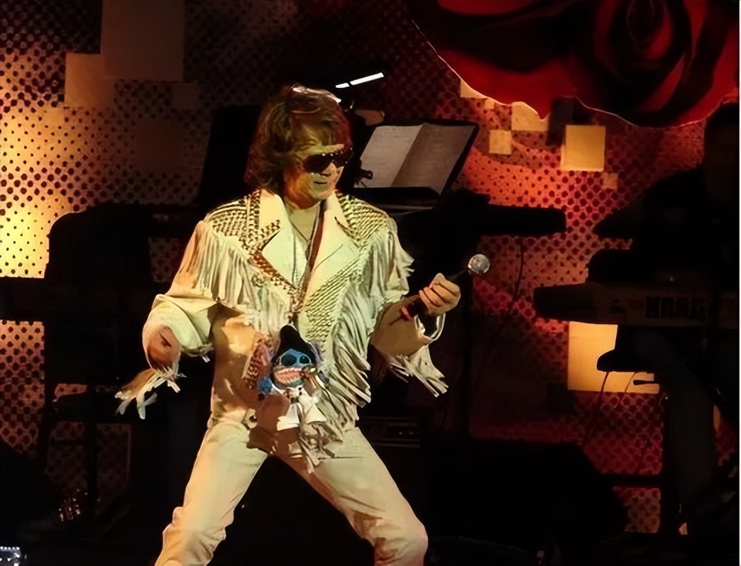 当年许冠英被提名最佳男配角，但他认为自己才是主角，拒绝提名