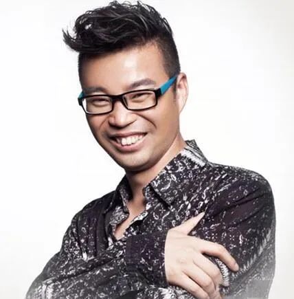 要钱没钱，要貌没貌！7位丑男演员娶的老婆，一个比一个漂亮