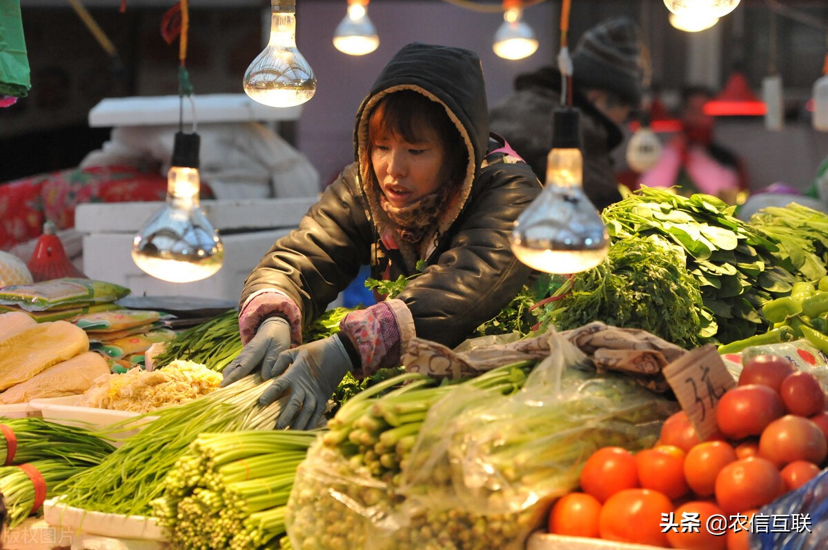 猪价阴跌，菜价回落，为何蛋价上涨？官方：价格上涨有限