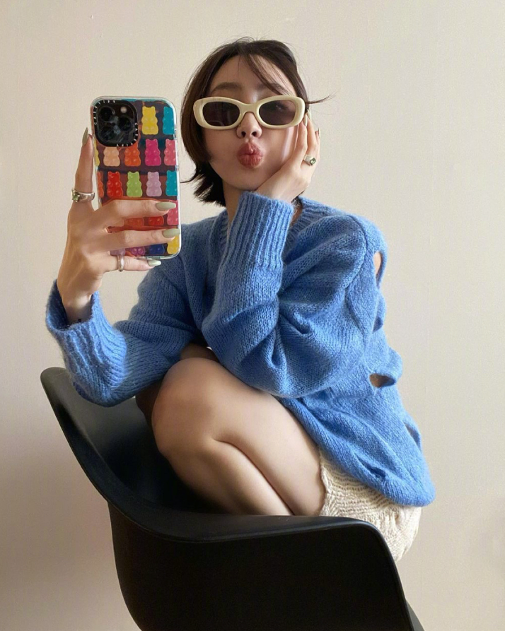 韩国短发女生穿搭是必不可少的 甜酷日常天花板