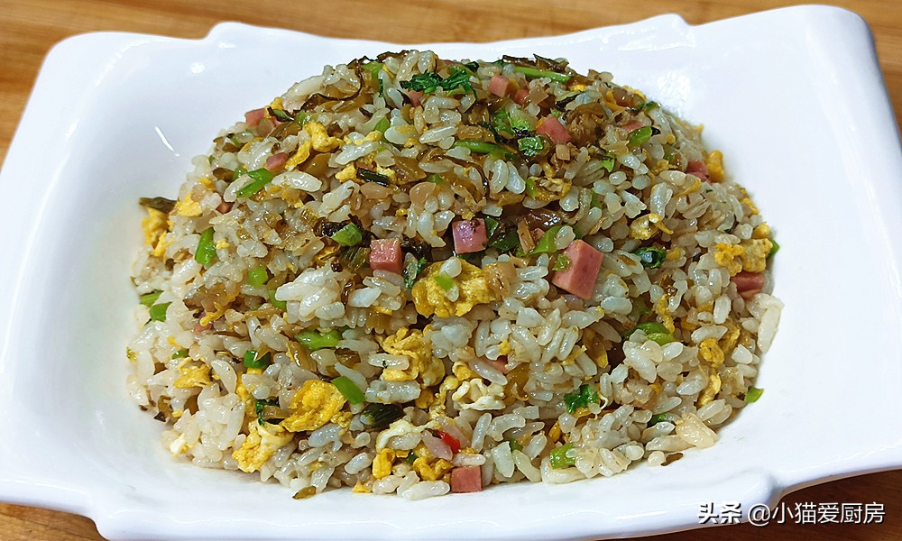 酸爽解腻的泡酸菜和剩米饭一起这么炒酸菜炒米饭用什么酸菜