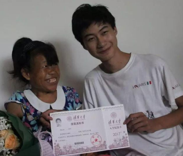 寒门“庞众望”靠捡破烂为生，高考744分上清华，网友：不负众望