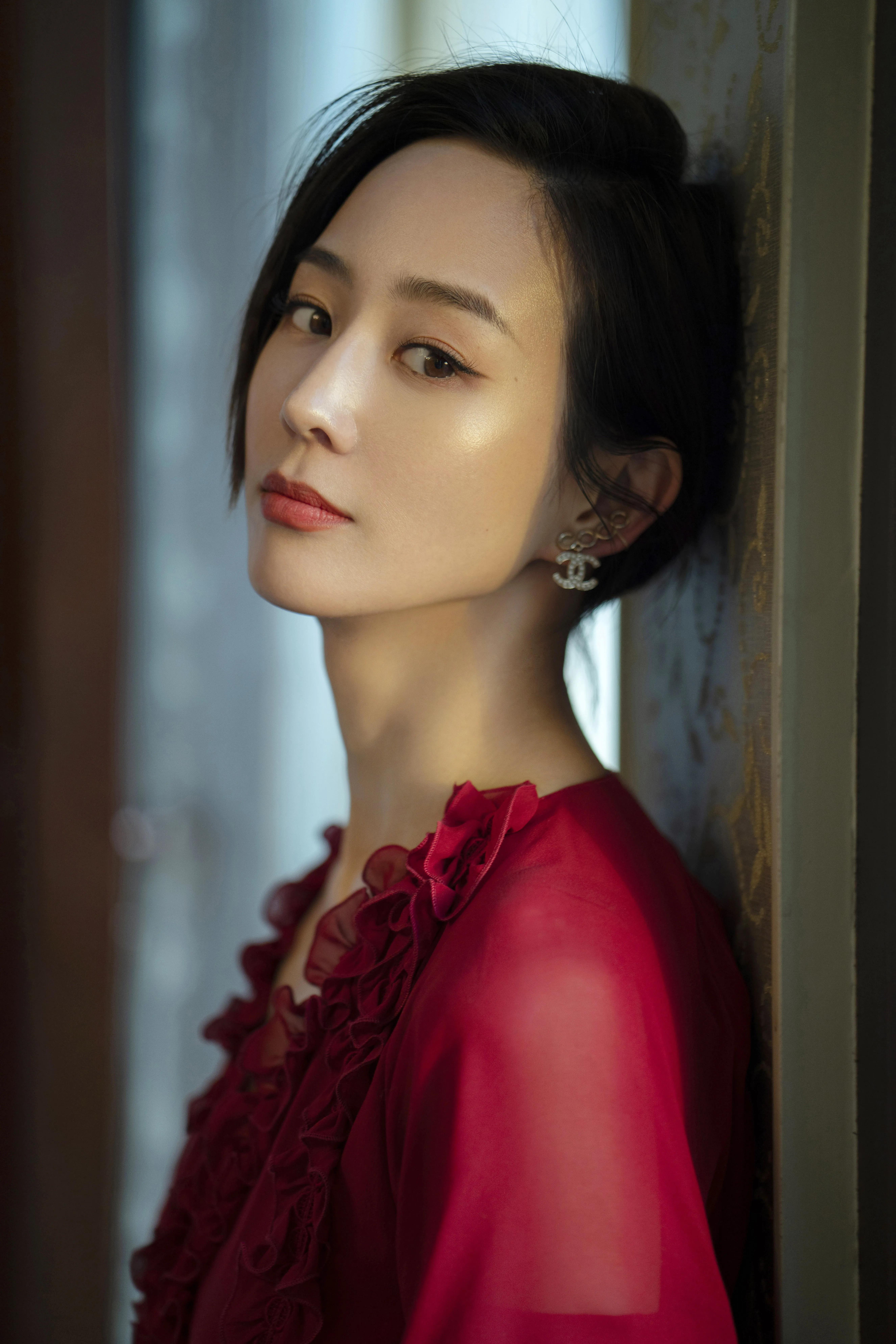 《唐人街探案》张钧甯lvy玫瑰红长裙高清原图