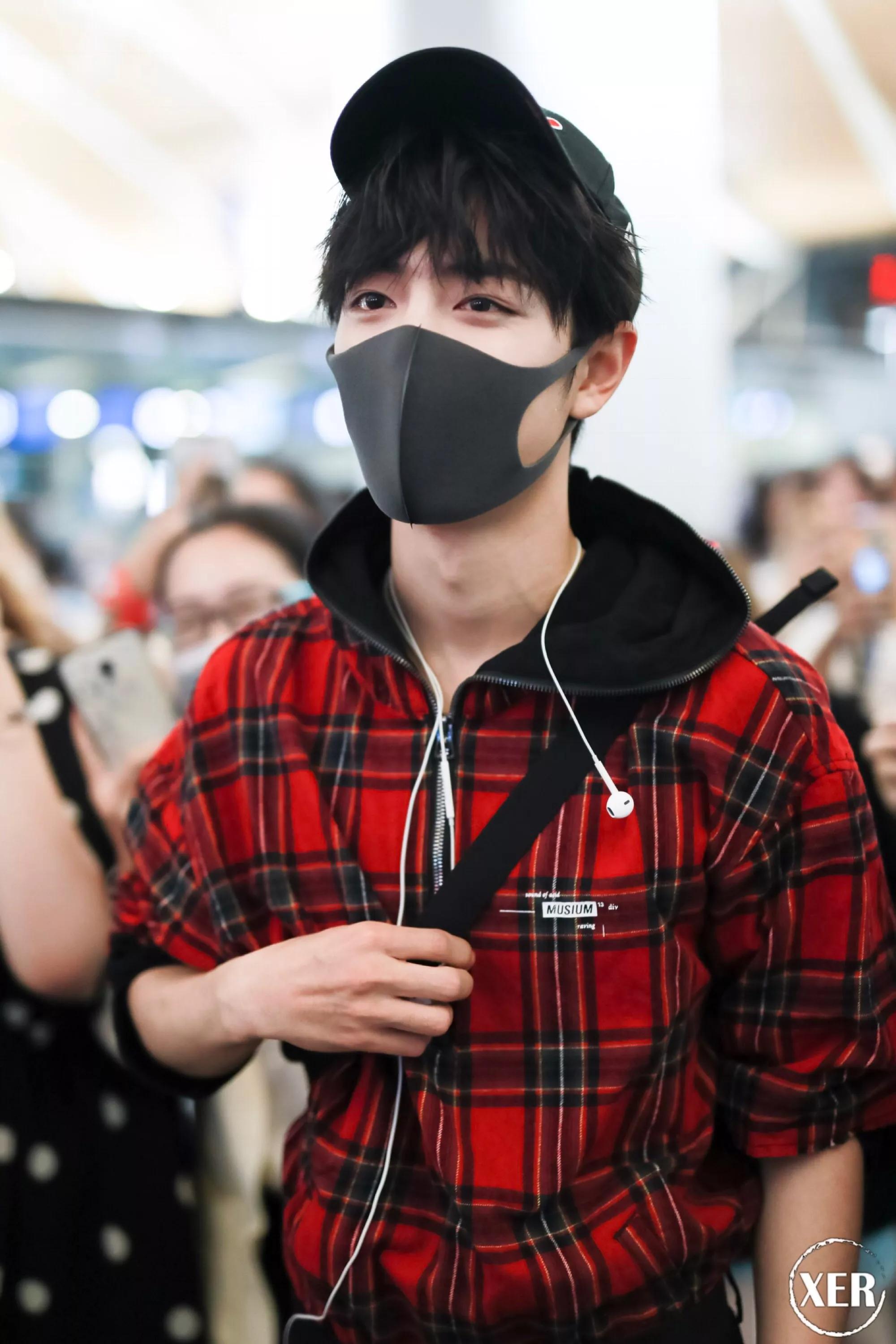 考古肖战:2018年9月—12月机场时间线汇总,今天请叫我收图狂魔