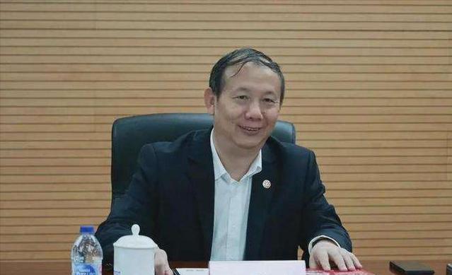 厉害了！深圳大学迎来一位新校长，还是位科学院院士