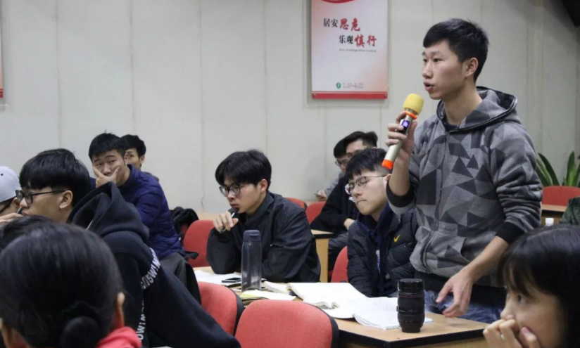 适合男生报考的专业，薪资待遇叫人羡慕，就业前景也很不错