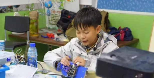 10年过去，那个逼迫4岁儿子