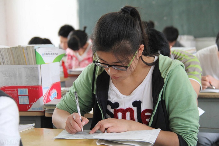 从2位高考状元的成功来看，在高中之前，家长应培养孩子这些能力