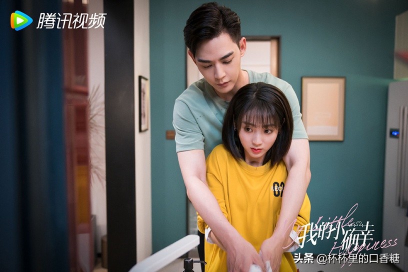 网推一集上瘾甜宠剧！《韫色过浓》首集就亲，《小确幸》23场吻戏