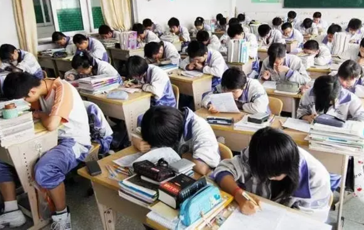 选大学（高考如何选大学）