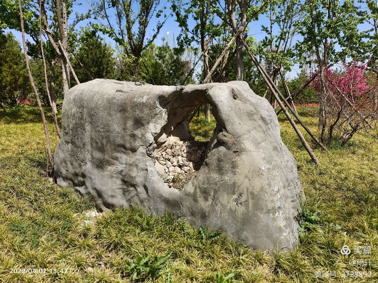 西安航天基地东长安街，一条绝美的风景线 作者：李金星