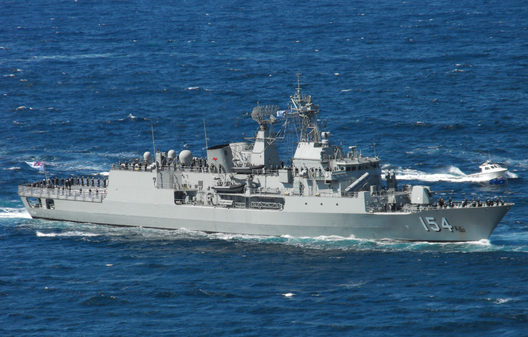 外媒稱中澳海軍在台海交鋒，澳軍艦試圖強闖中國領海，被我軍驅逐