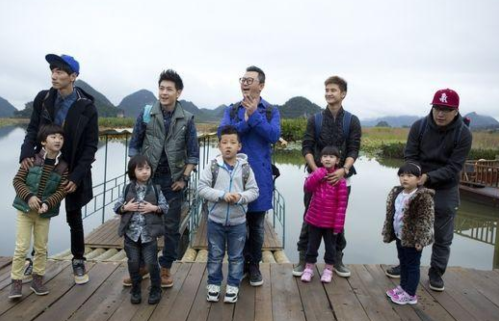 张亮：16岁辍学打工补贴病重父亲，31岁走红后到现在“无处可寻”