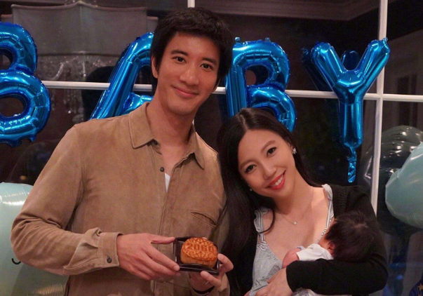 李靓蕾怒锤王力宏，细数他的12宗罪：召妓、出轨、约炮、冷暴力