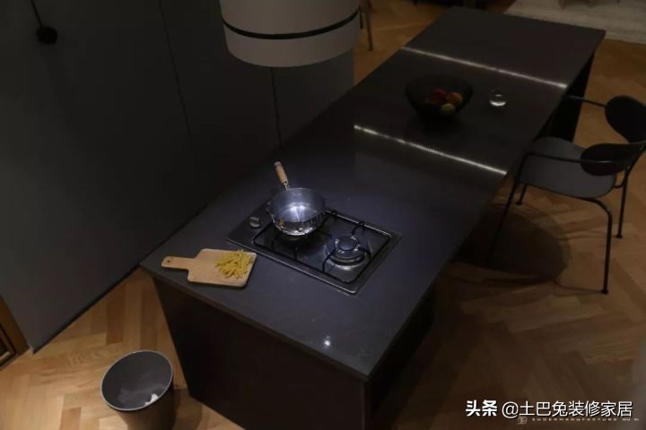 72㎡一居室，拆掉所有隔墙，15万装出豪宅感！（附超全清单）