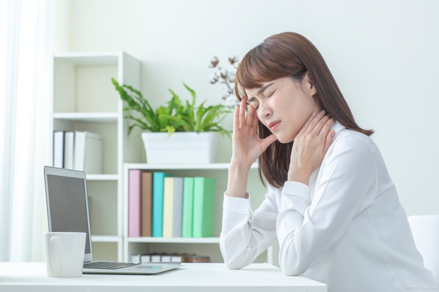 为什么经期前后总犯头痛？脑科医生告诉你该怎么做，这6点很重要