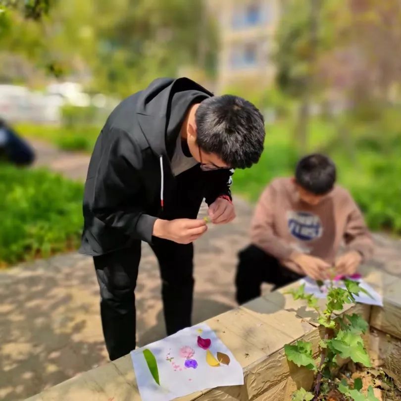 洛阳市第十二中学《奔赴一场和春天的约会》(图7)