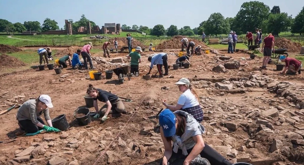 2019年，英国发现1600年前古罗马遗迹，出土文物中居然有简体汉字