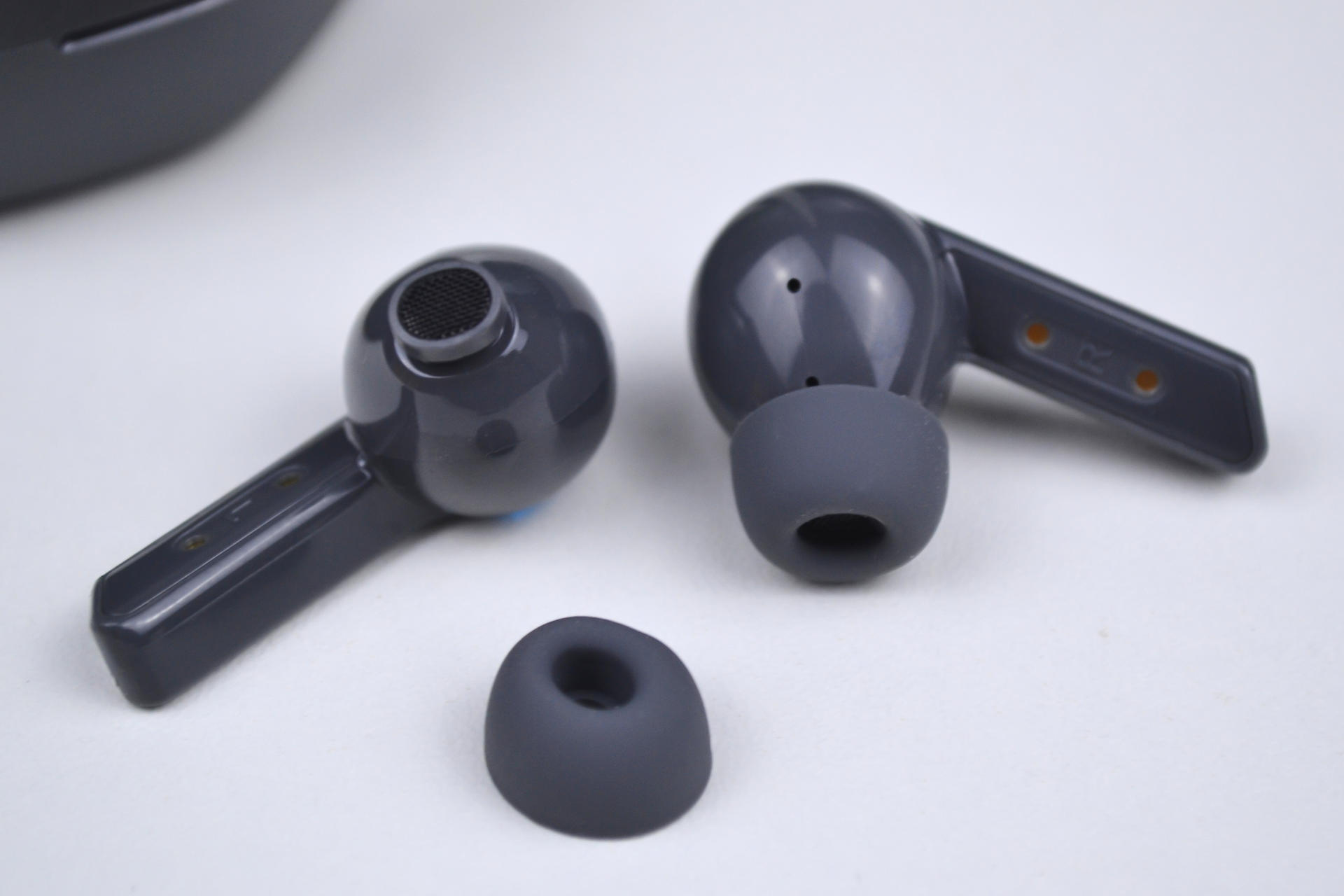 高品质低价位玩家首选：QCY真无线电竞耳机G1开箱试玩