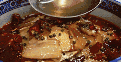 痛心！小区外墙脱落致一女子死亡！律师：由全体业主承担赔偿责任