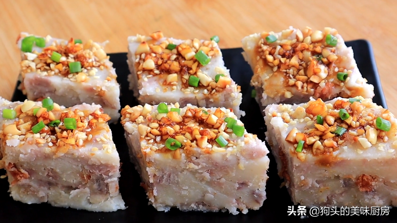 吃芋头的季节，我家经常这样做，咸香软糯做法简单，一大盘都吃光