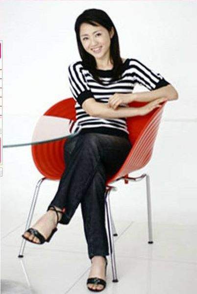 "气象小姐"杨丹:和丈夫丁克15年愁坏婆婆,40岁得子全家乐开怀