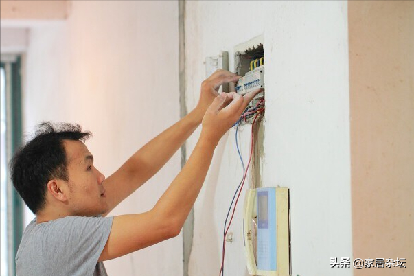 家里跳闸后无法推闸恢复供电怎么办？