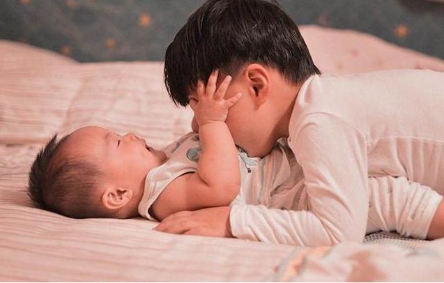 “生二胎好让老大有个伴？”催生的最大谎言，不过是多个亲戚而已