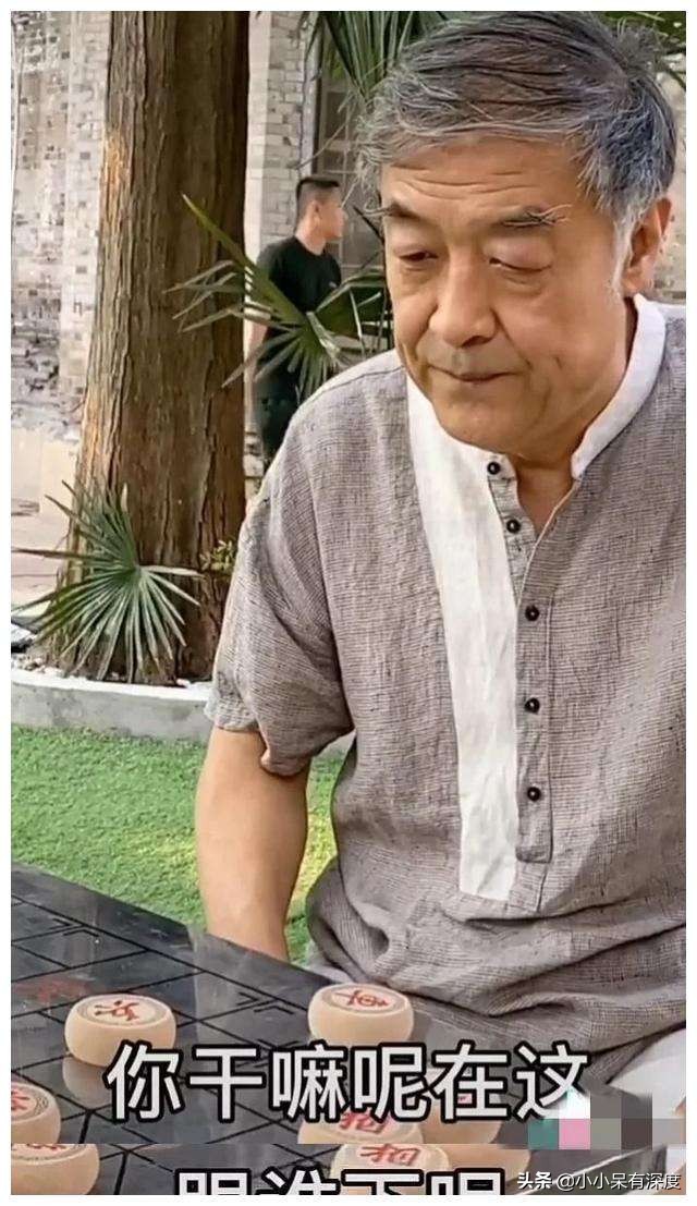 李建义近照，他靠演太监出名，戏中的他老奸巨猾，感情上没有绯闻