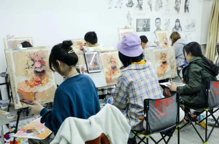 艺术生“寒冬来临”，73个艺术专业将被撤销，高考难度再升台阶