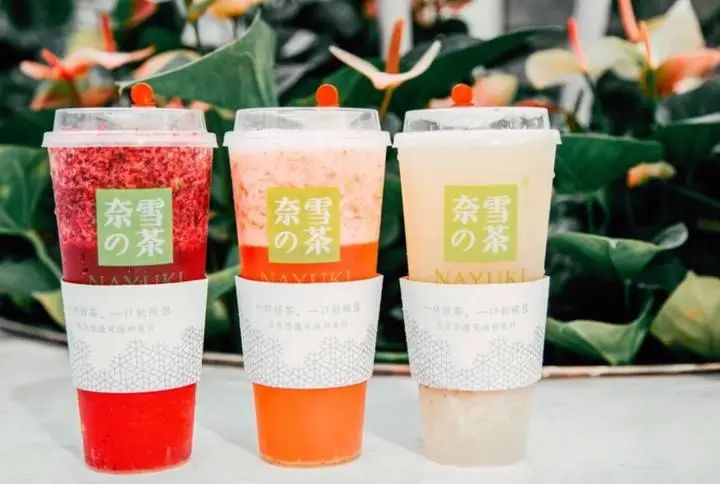 大学生消费情况调查报告3000字（是什么在主导年轻人的）