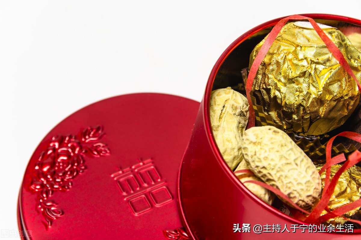 结婚用喜糖还是伴手礼（伴手礼是结婚前给还是结婚后给）