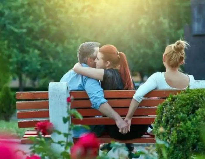 重庆离婚案件律师：出轨如何提起离婚诉讼?出轨离婚法院如何判决?