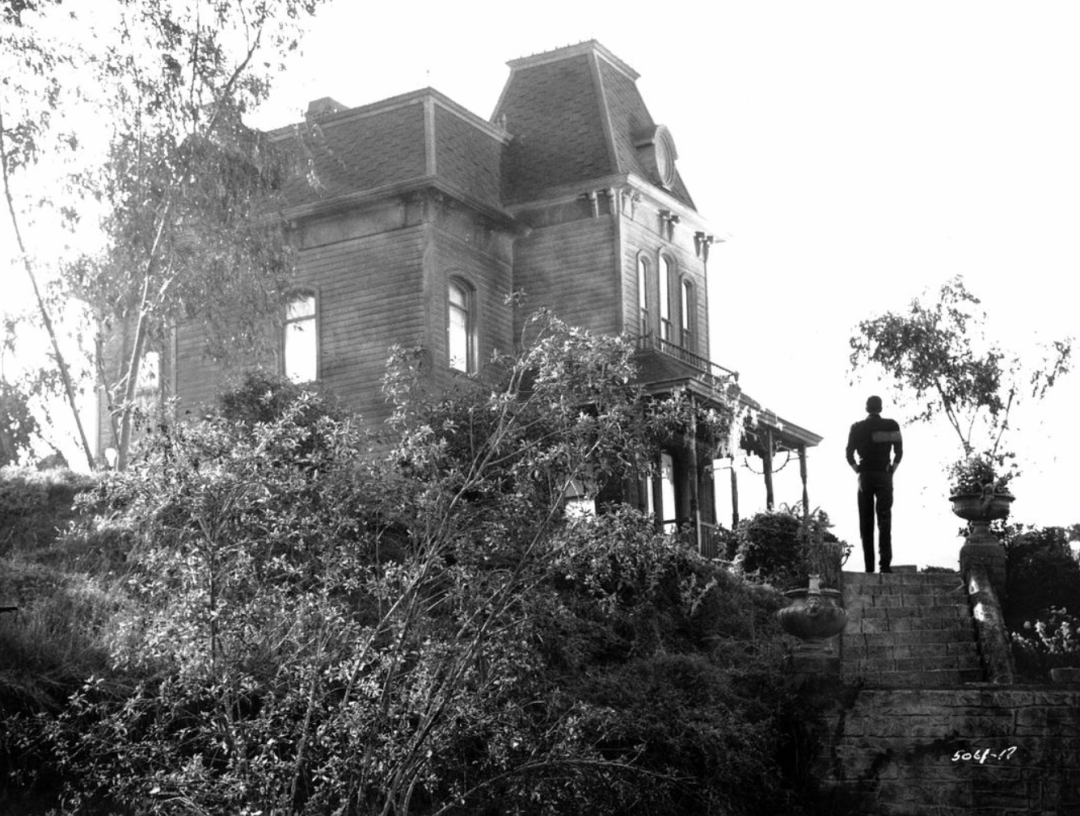 希区柯克的《惊魂记》为什么伟大？因为他在不断地戏弄观众