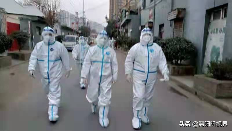 ���������г������������ط���һ�ߵ�����������