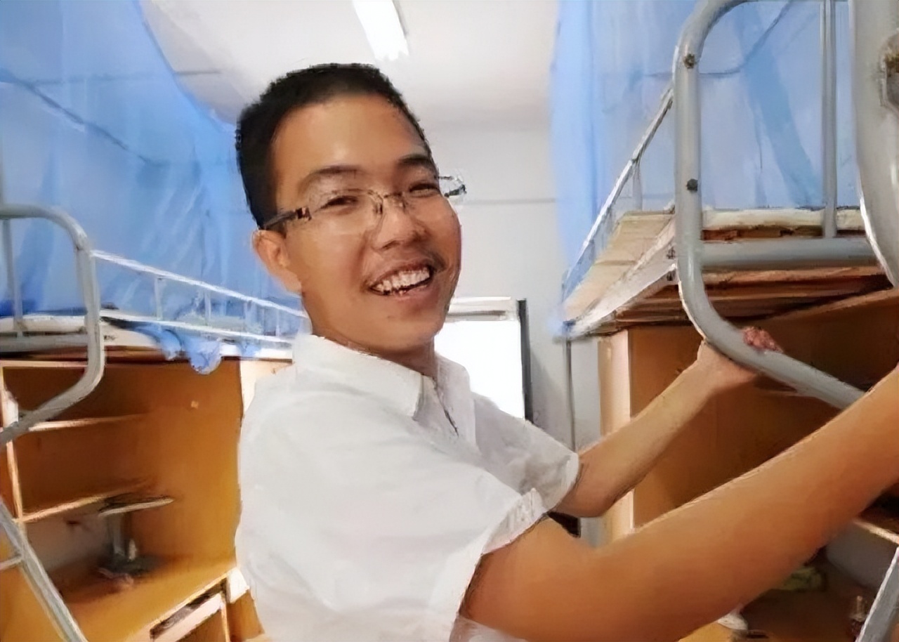 10年江苏考生写755字作文：30字阅卷老师不识，拒绝北大入学东大