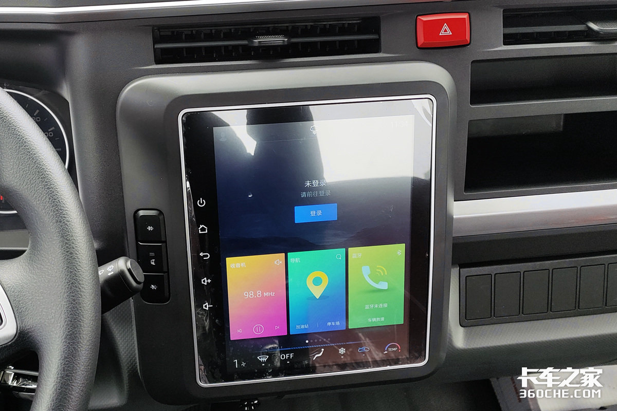 160马力绝对够了!江淮帅铃冷藏车图解 中控屏堪比ipad