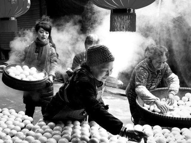 66年前高考成绩接近满分，却被清华北大拒收的混血男孩，后来怎样