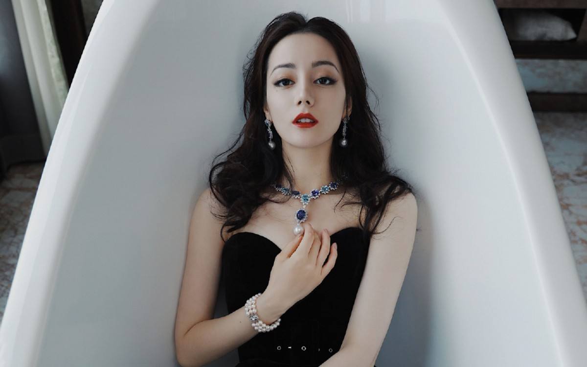 小八卦:迪丽热巴 赵樱子 乔欣 任嘉伦 杨紫 戚薇 林志颖 张柏芝