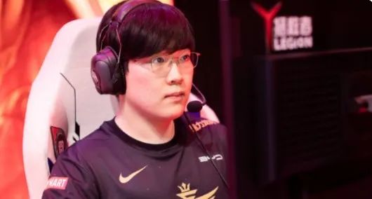 我一个“风暴Faker”，怎么就来LPL打工了呢