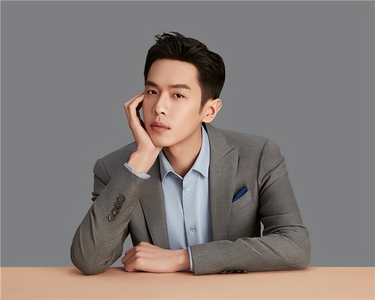 22岁周俊伟老婆(22岁周俊伟老婆图)-知道啦