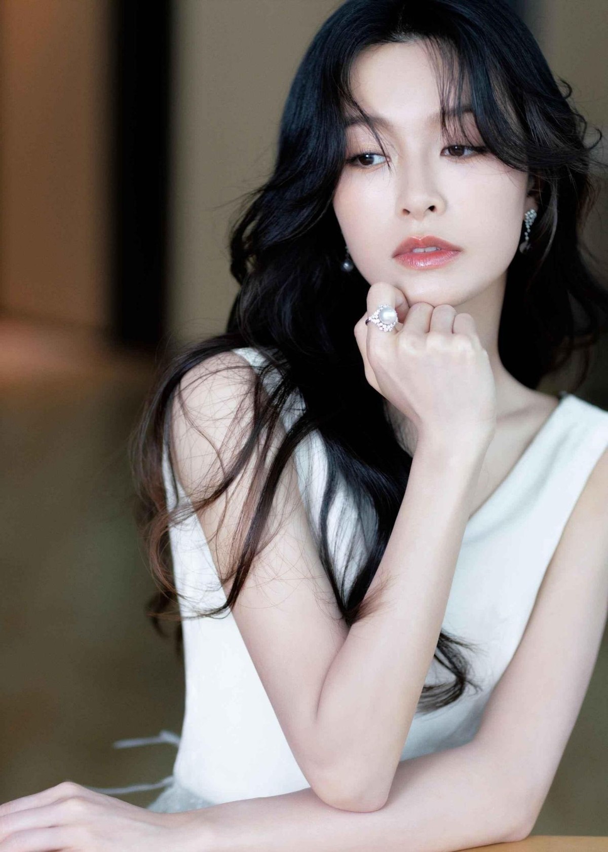 脸和身材判若两人，天使脸魔鬼身材的女明星，有的绝色有的尴尬