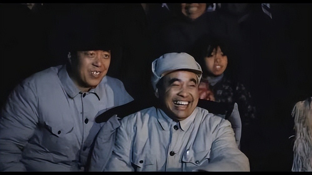 同样是演彭德怀，把董勇、宗利群、丁笑宜放在一起，差别就出来了