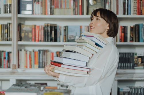 考研难度也有等级划分，第一档难度满分，普通学生容易“陪跑”