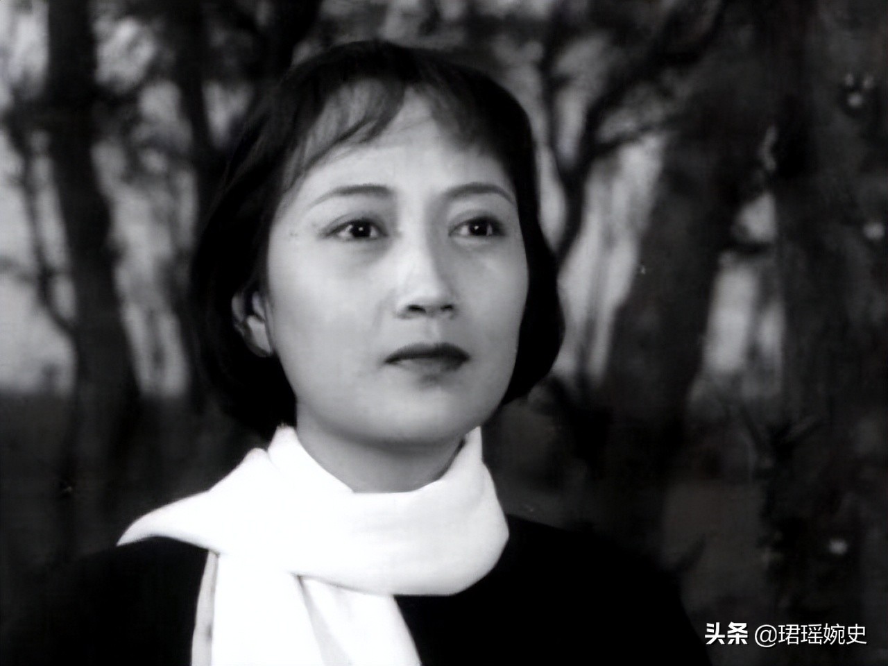 1964年,《野火春风斗古城》中的金环和银环,荣获第三届"大众电影百花