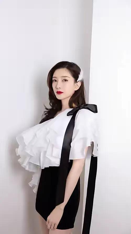 女星江疏影—温柔如水，美丽动人