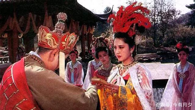 同曲异词：评《西游记》插曲之词作