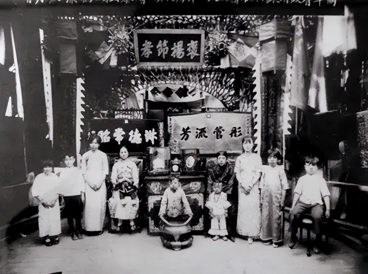 1926年3千村民火拼48小时，地面落炮1万余发，争夺32平方公里小岛