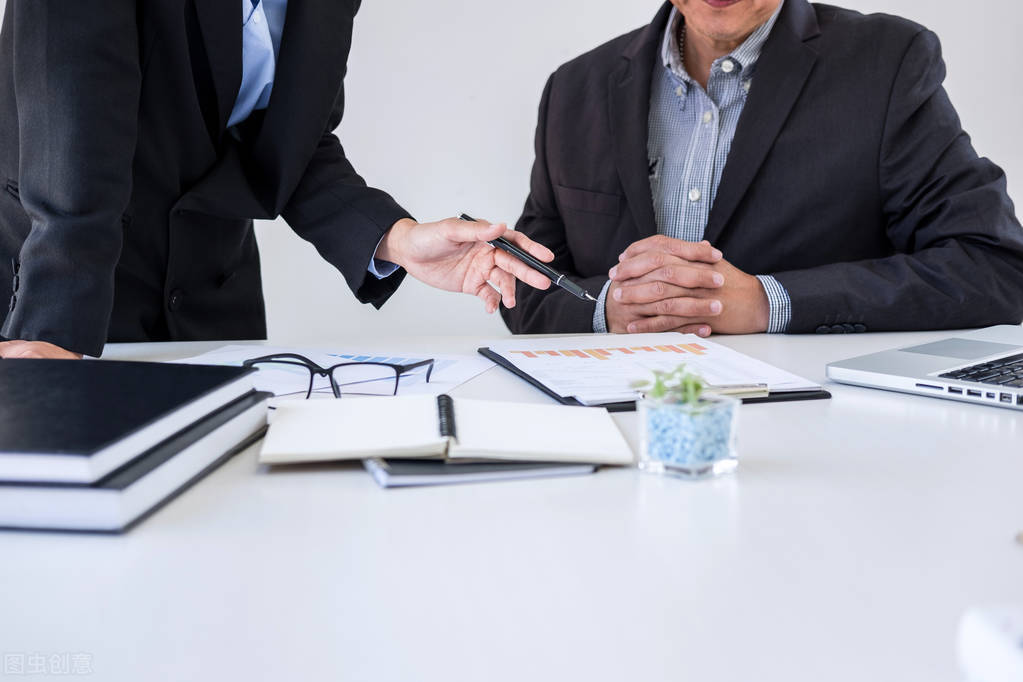 刑事律师如何掌握谈案及收费的艺术？